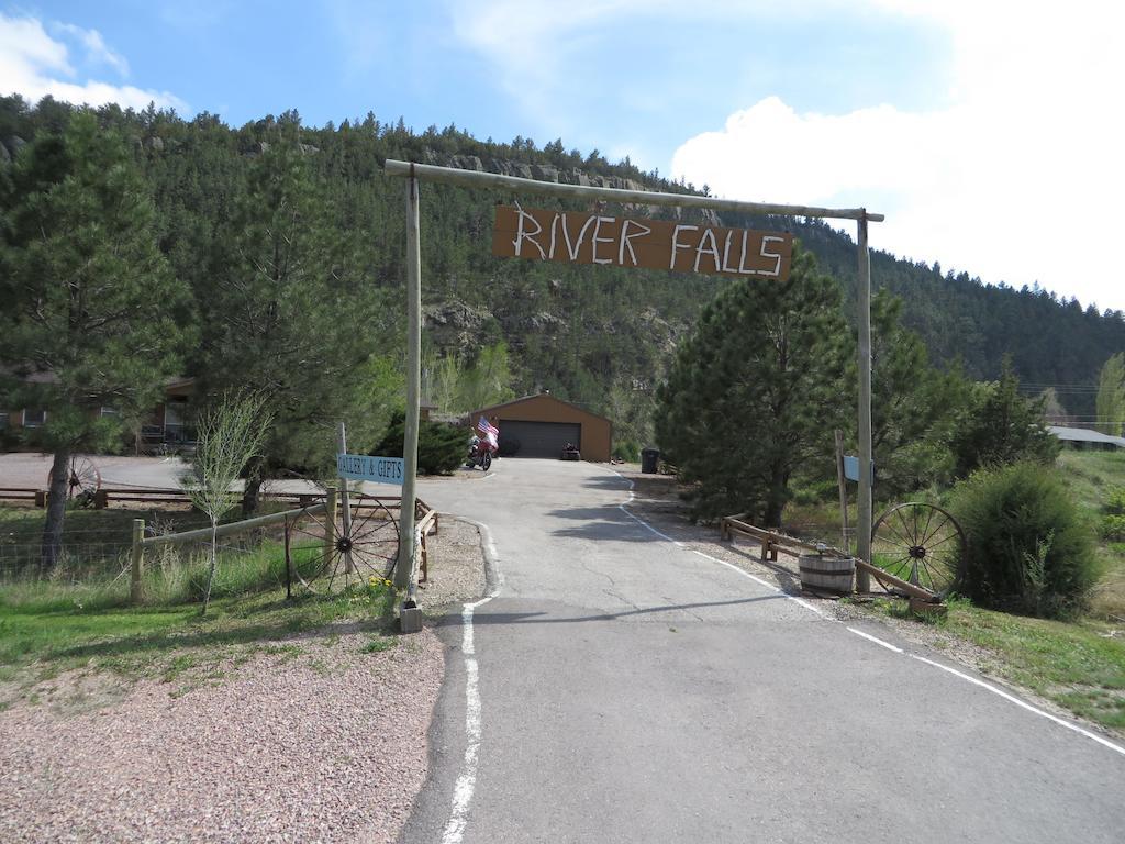 River Falls Lodging -Black Hills, South Dakota Hot Springs Exterior photo